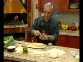 Earthstone Oven – Making Pizza